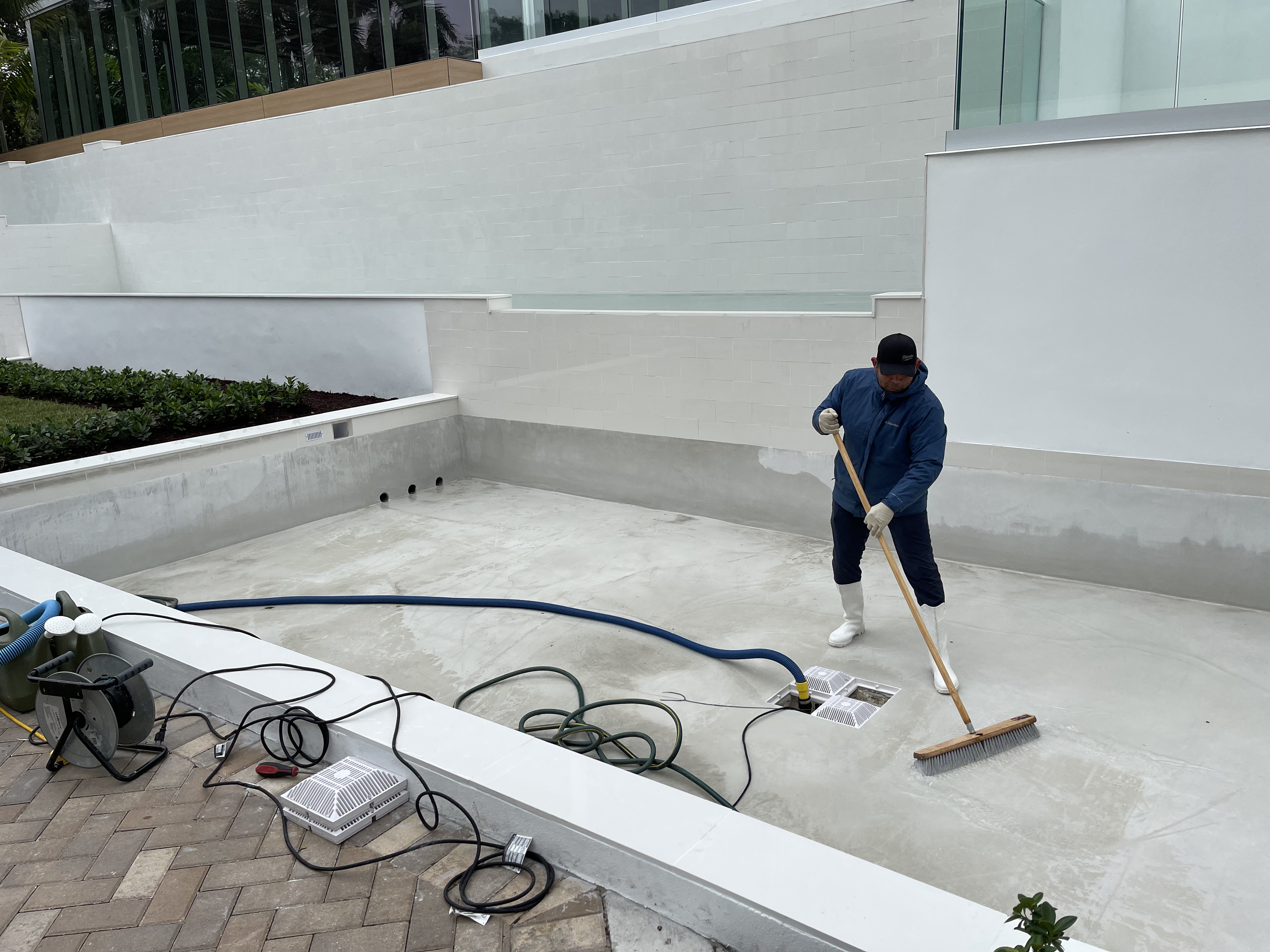 Weekly Pool Maintenance